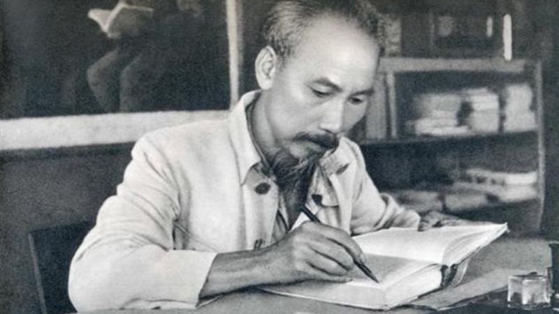 Chân dung chủ tịch Hồ Chí Minh